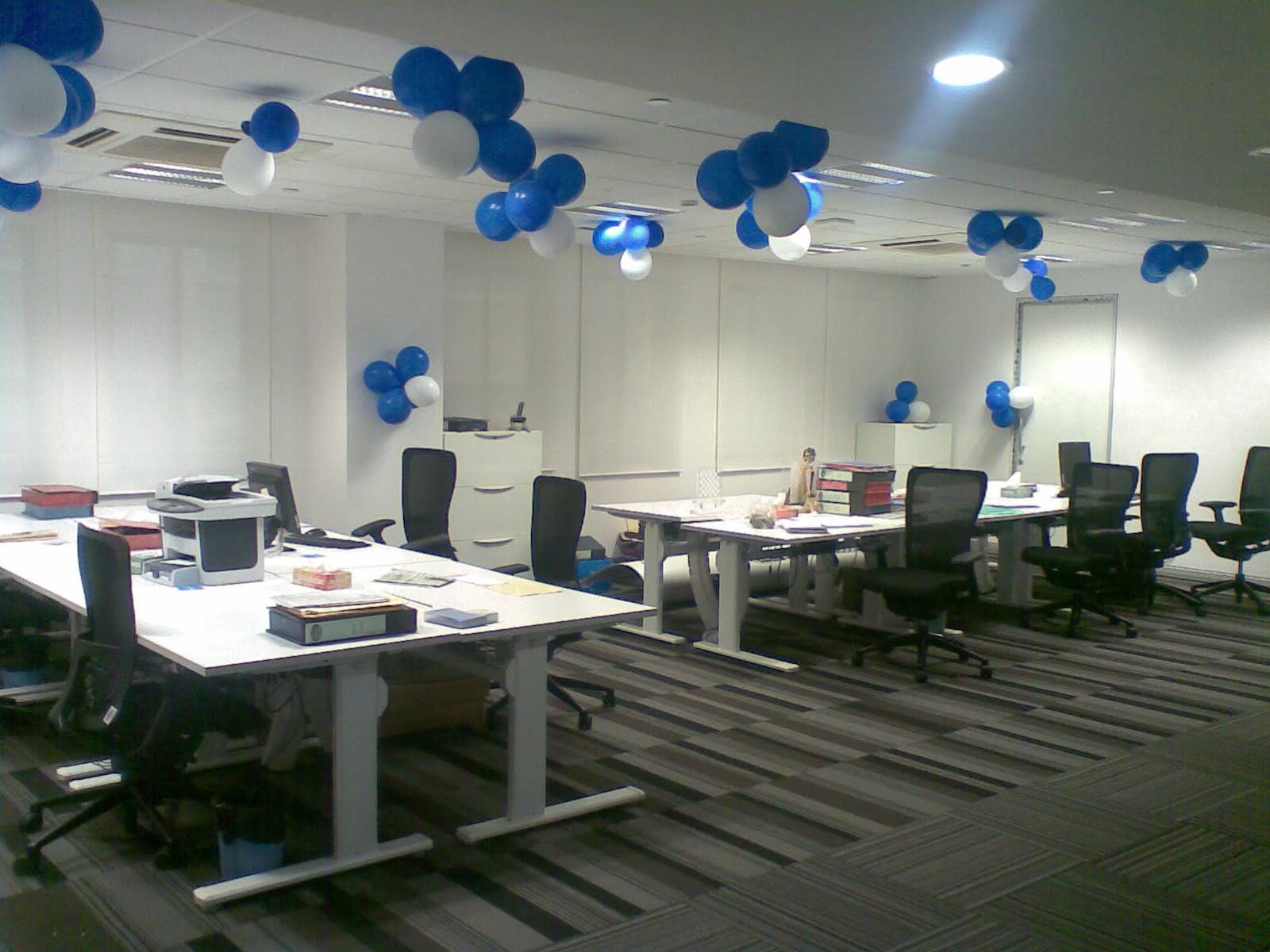 Club House & Banquets Bars & Restaurants & Hotels Retails Malls